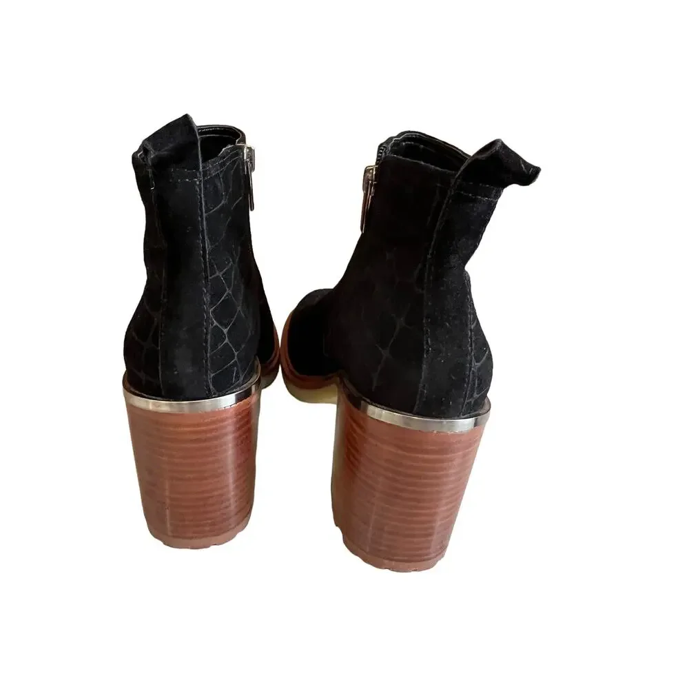 Vince Camuto Gorgan Croc Embossed Suede Ankle Boots Booties Black 9.5